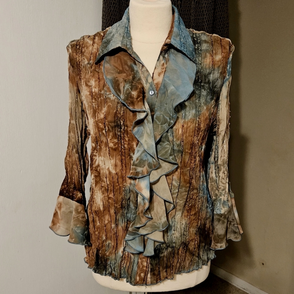 Vintage Piano Ruffle Front Top